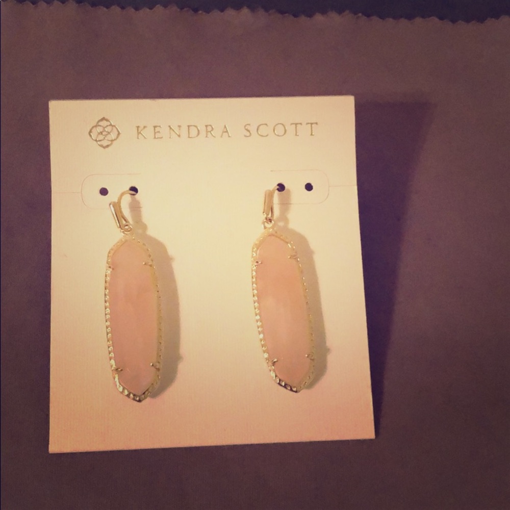 Kendra Scott drop earrings - Rose Quartz
